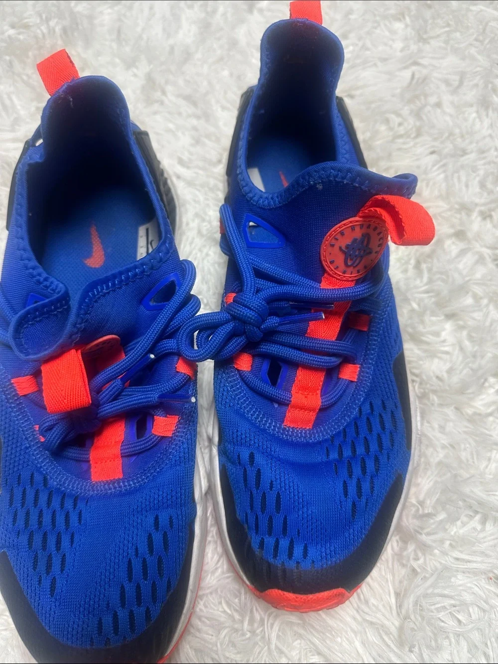 Nike Kids Blue and Coral Lightweight Sneakers